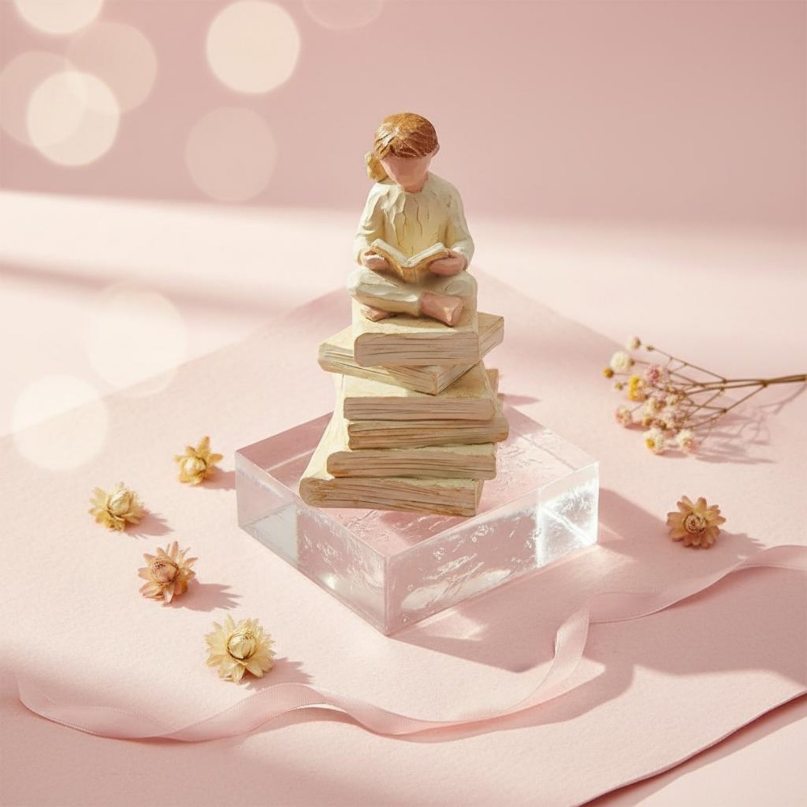 Resin Art Book - Meisje op boeken standbeeld kunst sculptuur